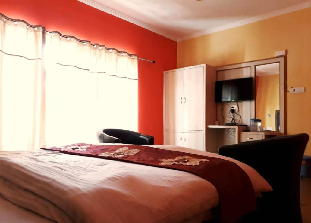 Hotel Royal Plaza Лех Екстер'єр фото
